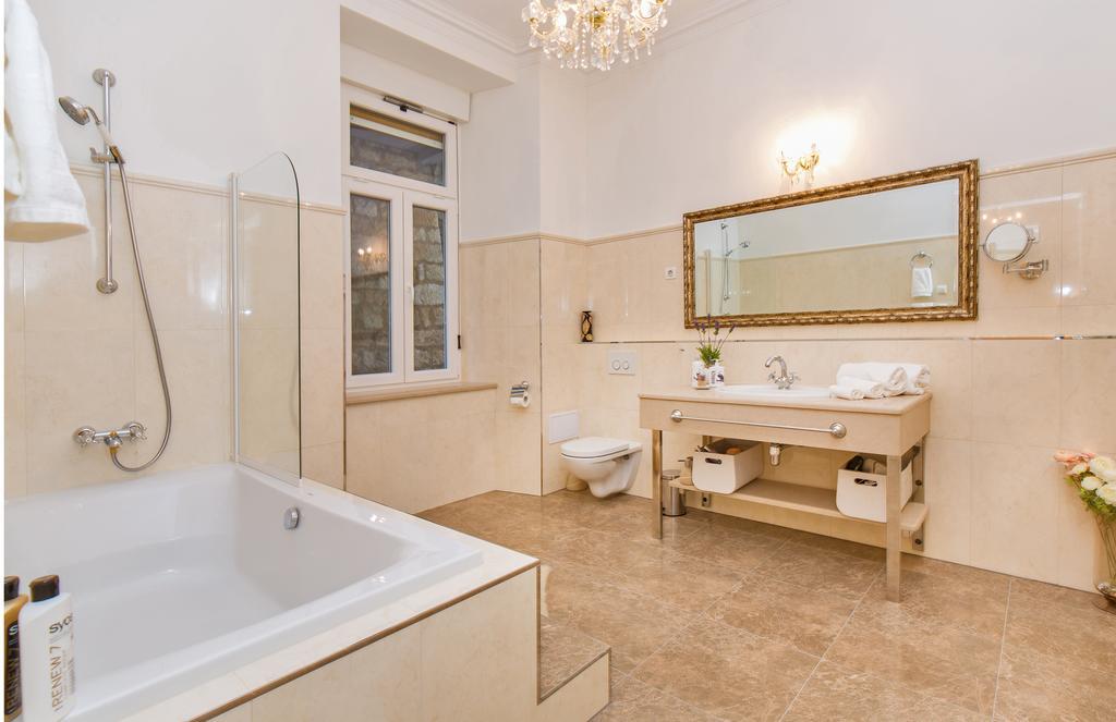 Luxury Seafront Apartment Banje Ragusa Esterno foto