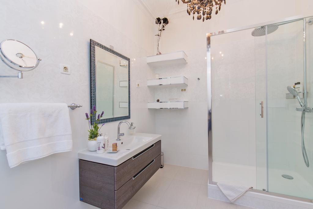 Luxury Seafront Apartment Banje Ragusa Esterno foto