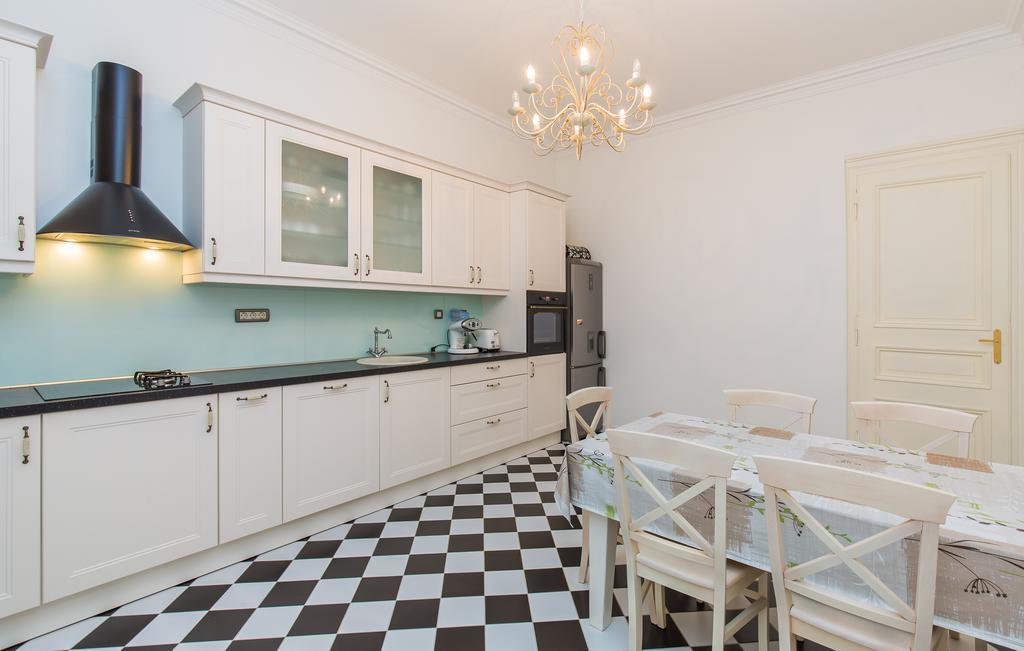 Luxury Seafront Apartment Banje Ragusa Esterno foto