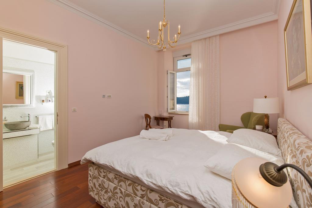 Luxury Seafront Apartment Banje Ragusa Esterno foto