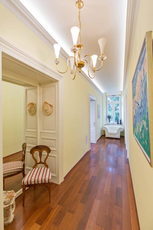 Luxury Seafront Apartment Banje Ragusa Esterno foto