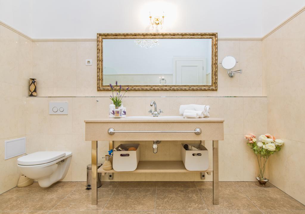 Luxury Seafront Apartment Banje Ragusa Esterno foto